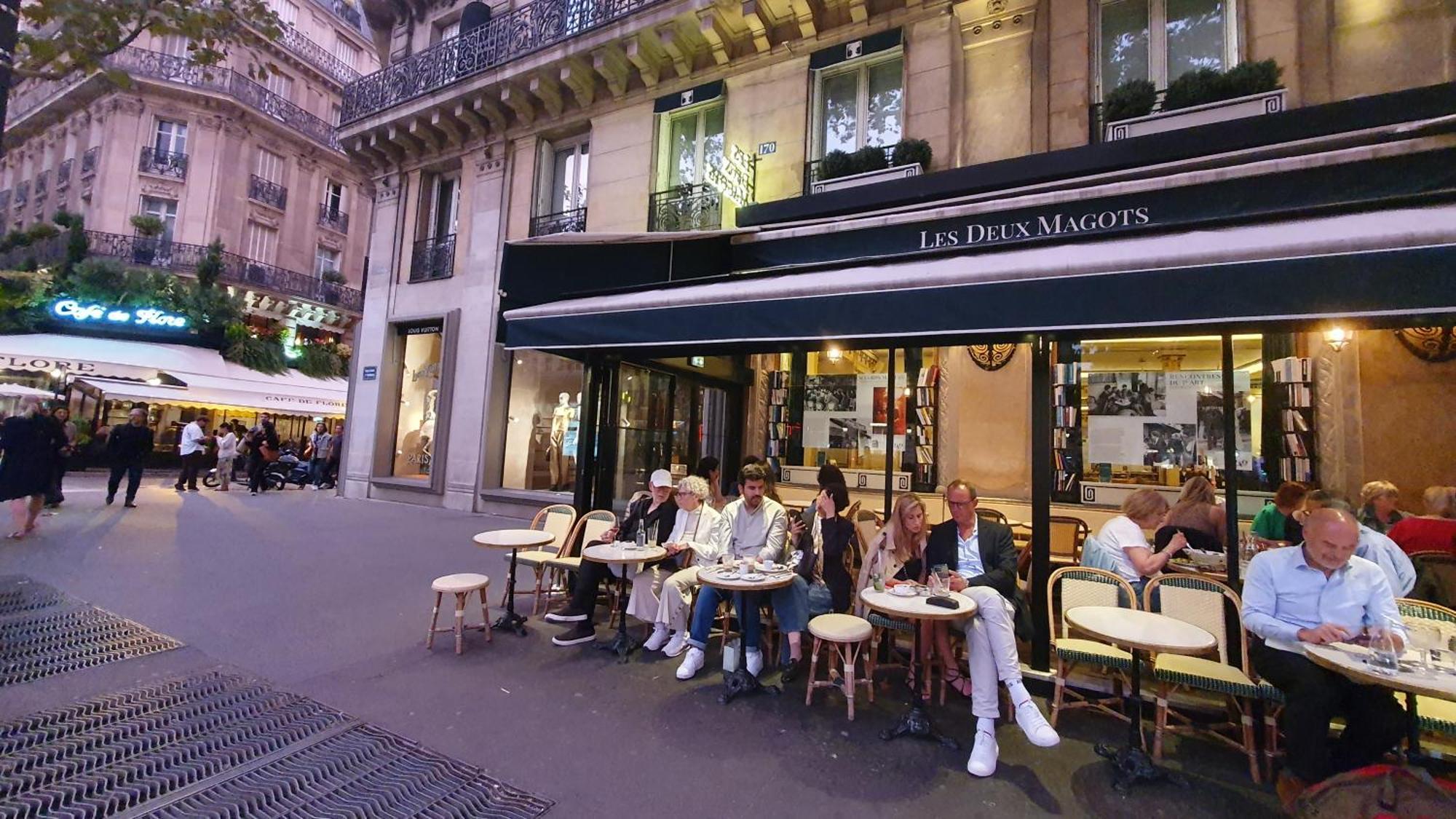 Gare Montparnasse,gorgeous Place, Center ,close To Eiffel Tour And Louvre Meusm , Front Metro Accommodatie bij particulieren Parijs
